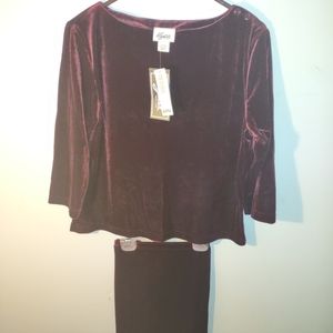 Ilyza Maroon Womans Blouse and Skirt. Size:Large